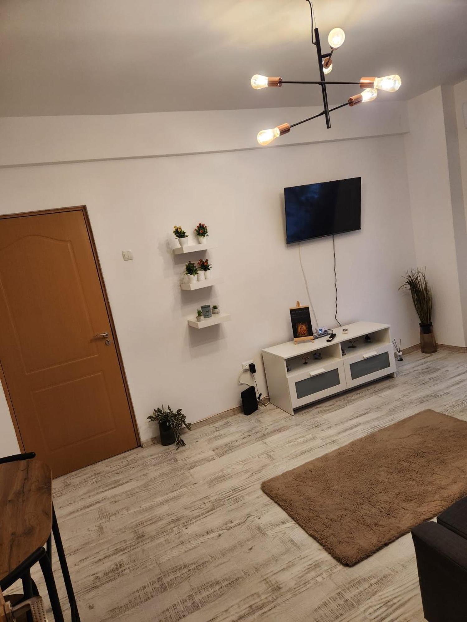 Arp Luxury Apartments Ploieşti Esterno foto